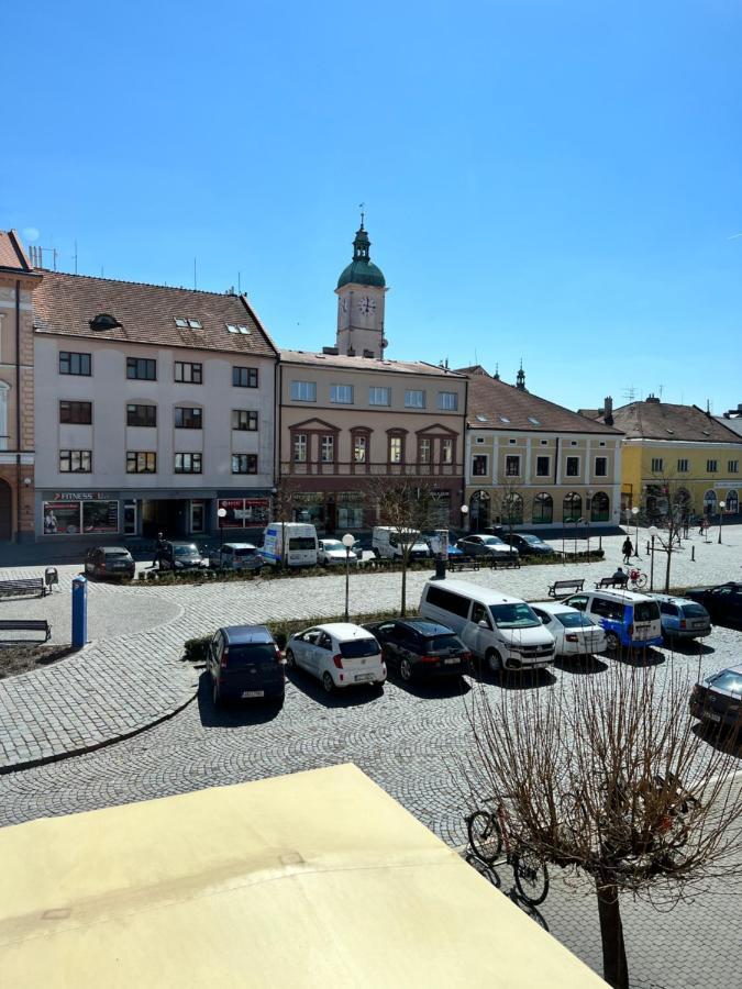 Hotel Maxi Угерське Градіште Екстер'єр фото